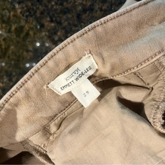 Madewell Tan Capris - Picture 4 of 9